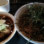 そば処港屋 - 温かい鶏そば 870円