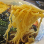 長野屋食堂 - 麺は細くウエーブのかかった黄色い麺