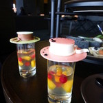 ザ・ラウンジ byアマン - 新鮮なフルーツは、マンゴーと赤スグリ♪