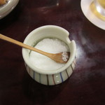 五代目 野田岩 銀座 - 志ら焼用の塩