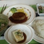 東京大学 中央食堂 - ハンバーグ定食