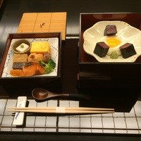 浅草むぎとろ 本店 - 三段重