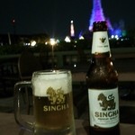 THE DECK - ワットアルンが見えるレストラン