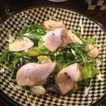 ラボラトリバーアンドレストラン - 上林鶏ローストのサラダ