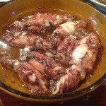 ラボラトリバーアンドレストラン - 白いかの赤ちゃんのアヒージョ