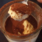 ビストロ イージーリビング - 