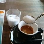 ユニフル コーヒー ボックス - マスターお勧めの飲み方、お砂糖２杯