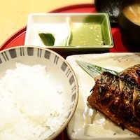 伊豆の旬 やんも 南青山店 - さばの塩焼き1100円