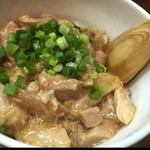 らあめん一路 - 出汁の効いたトロトロのあんかけがかかったチャーシュー丼。
      
      美味い！