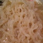 味処 むさし野 - 麺アップ（中太手もみ麺）