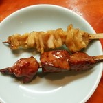 焼き鳥め組 - とり皮、レバー