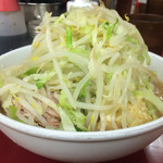 ラーメン二郎 - ここが無かったら並んでまでラーメンを喰うという選択肢は僕の人生に無かった。
