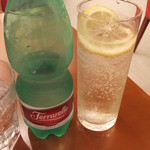 ピッツェリア　エイゴロ　伊予三島 - ワインスプリッツア：白：500円