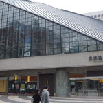 奏 - 東京芸術劇場