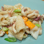 中華杉本 - 活けヤリイカの自家製蝦膏醤炒め
      