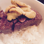 SATOブリアン - ブリ飯　雲丹のせ