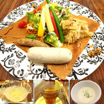 カフェやさしいちから。 - シポラタフランクとザワークラウトのサラダガレット(たまねぎの冷製スープ、ピーチティー、ゆずの寒天ゼリー) 夜カフェセット1260円