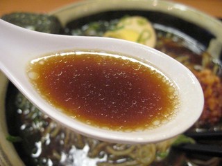 Kokagetei - せんざんきラーメンのベースは「たまり醤油ラーメン」