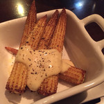 ワインバル ラポ - 大好きな「ヤングコーンの素揚げ アイオリマスタードソース」