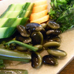 蕎麦 ふじおか - この黒い豆、大豆の一種なのかしら。