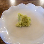 蕎麦 ふじおか - 山葵の美しい緑。
