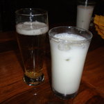 ニルワナム - ラッシーとビール