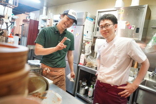 Hokkaidou itarian sakaba azabaru bamban - 店長と料理長