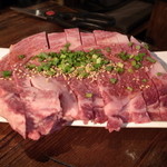 炭火焼肉 粋牛 - 厚切りロース２００ｇ