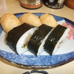 岡本中華 - お寿司です。中華そばと良く合う味付けです☆