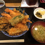 天冨久 - お昼のメニュー天丼です。