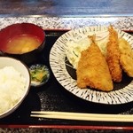 UEICHI - ミックスフライ定食650円♪