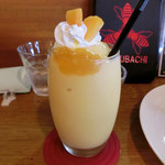 マグズカフェ - 6月限定＠マンゴーピーチスムージー