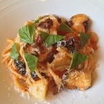 カーサ・デル・チーボ - グラニャネージのスパゲッティ ナス、パプリカ、じゃが芋のトマトソース シチリア風