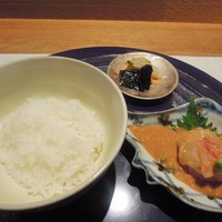 スダチ - 土鍋ご飯と鯛茶漬け
                  
