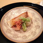 まき村 - 真名鰹のしとめ焼きと蕪油焼き、タラの芽、車海老頭素揚