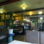 軽食 喫茶 リバー - 「リバー」昔ながらの雰囲気が漂う店内