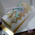 パティスリー ラ フォンティーヌ - 抹茶のスフレロール