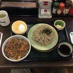 Nakau - 和風牛丼＆山わさびそば＆こだわり卵