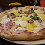 トラットリア エ ピッツェリア アミーチ - 2015.6.25自家製ソーセージとトウモロコシ「マイス」