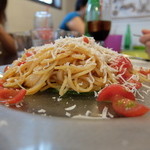 トラットリア エ ピッツェリア アミーチ - 2015.6.25トマトと大葉の冷製「細いスパデッティ」