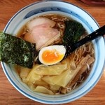 まる政 - ワンタン麺750円
