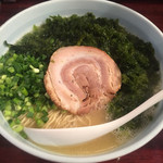 らーめん まる玉 - アオサ海苔ラーメン(麺普通)880円