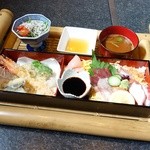 魚もん屋 - 2015年3月　ちらし寿司セット【1500円税込】お盆がでっかい！