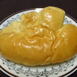 フレンド - グローブ型のクリームパン