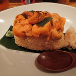 無敵のウニ丼　酢飯の中にもウニが入っている