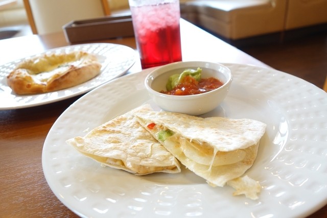 写真 ココス 紀ノ川店 Coco S 東松江 ファミレス 食べログ