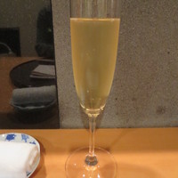 太庵 - G.H.マム ミレジメ2006 グラス2000円