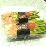 鮨 千寿 - カツオ節の効いた芽ネギ
      日本酒に合う♪