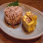 Fukuyoshi - 毛蟹の剥き身と厚焼き玉子。