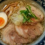 中華そば 政次郎 - 2015/06/26、塩ラーメン(800円)＋チャーシュー２枚(200円)。